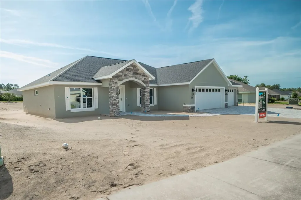 6595 SW 179th Court Road Dunnellon FL 34432