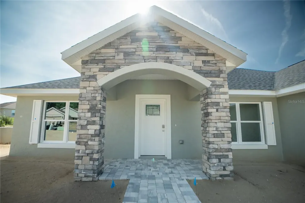 6595 SW 179th Court Road Dunnellon FL 34432