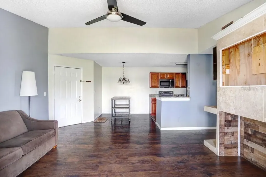 2030 Cascades Boulevard Kissimmee FL 34741