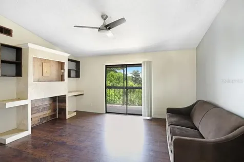 2030 Cascades Boulevard Kissimmee FL 34741