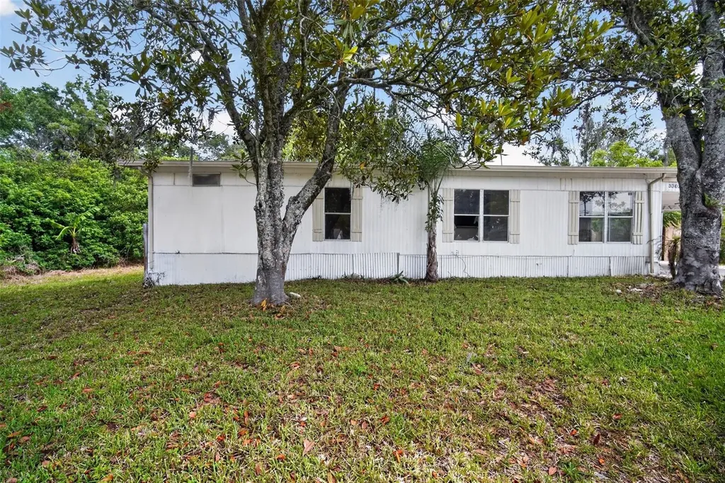 3302 Peachtree Hill Road Lakeland FL 33801
