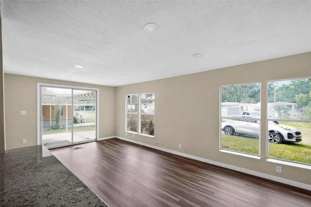 3302 Peachtree Hill Road Lakeland FL 33801
