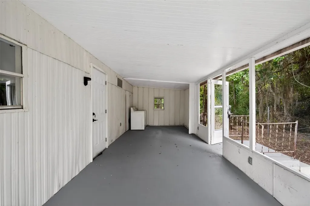 3302 Peachtree Hill Road Lakeland FL 33801