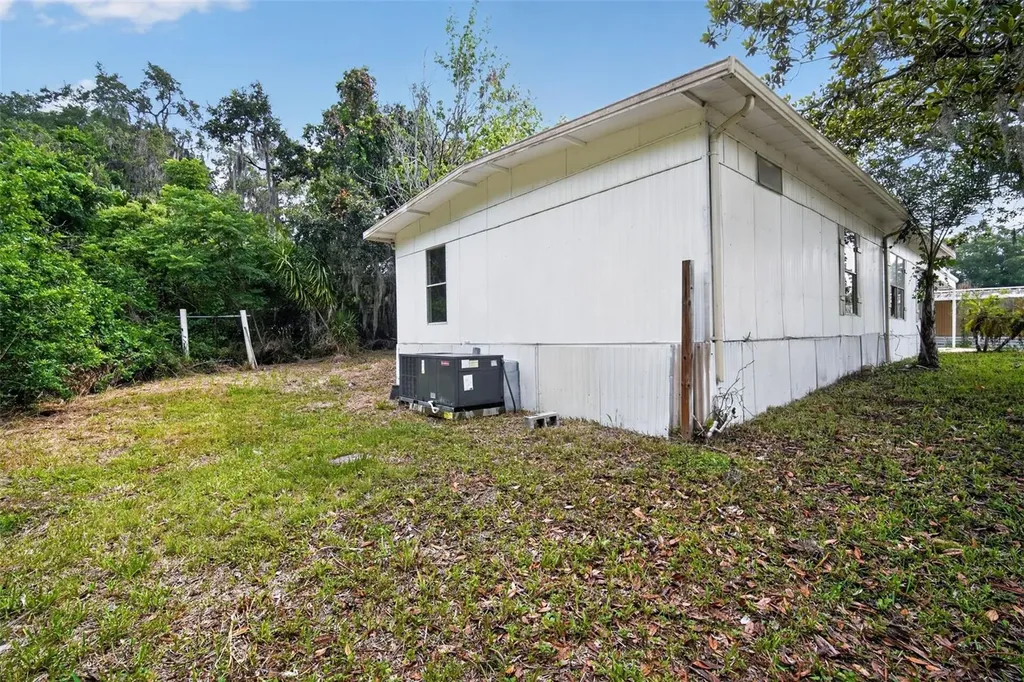 3302 Peachtree Hill Road Lakeland FL 33801