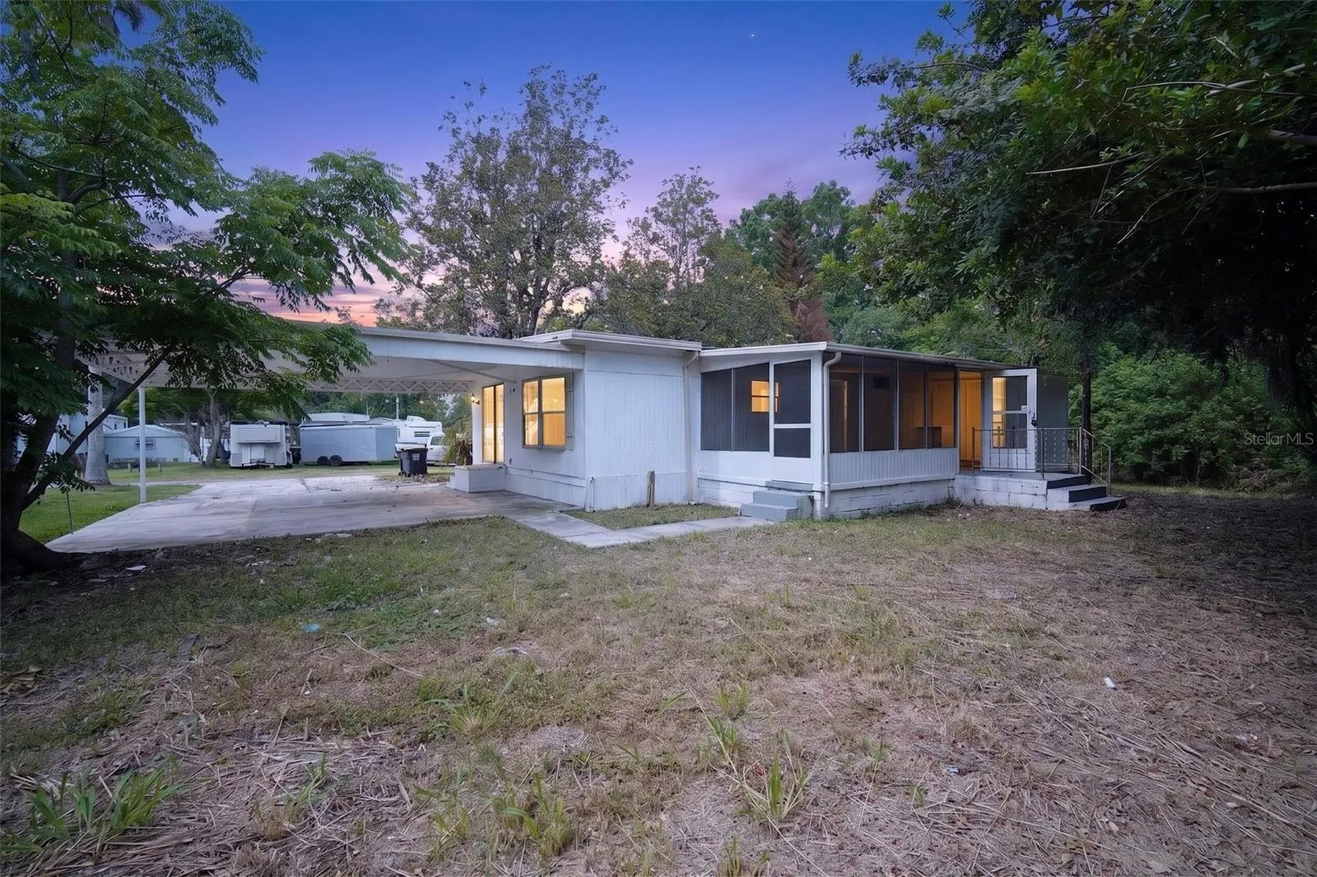 3302 Peachtree Hill Road Lakeland FL 33801