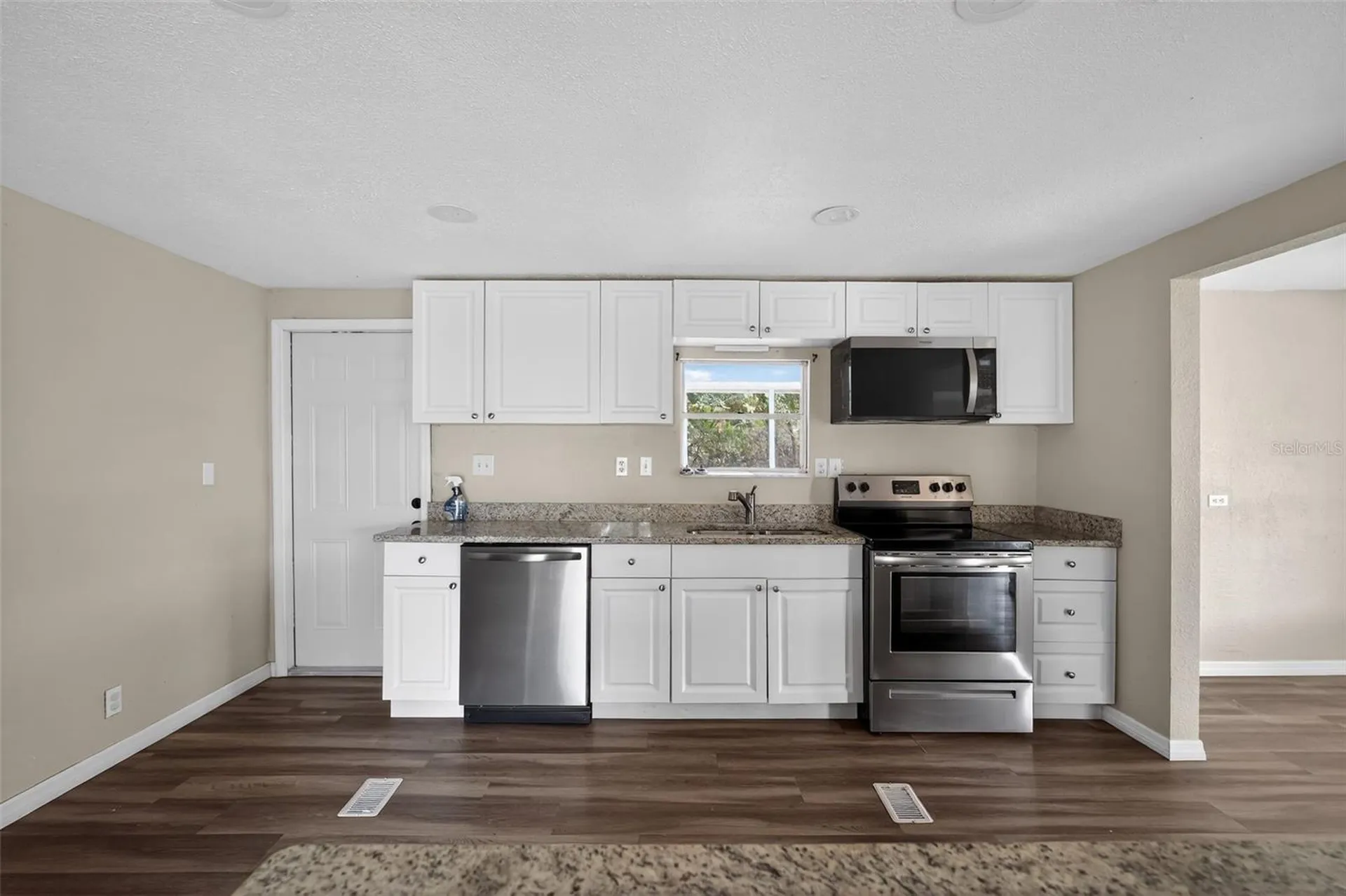3302 Peachtree Hill Road Lakeland FL 33801