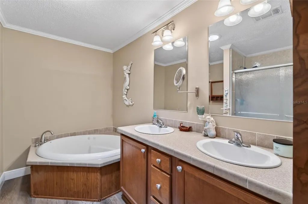 10039 Sterling Avenue Dade City FL 33525