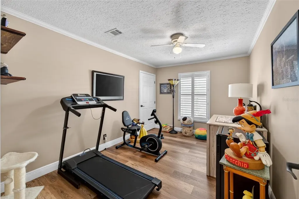 10039 Sterling Avenue Dade City FL 33525