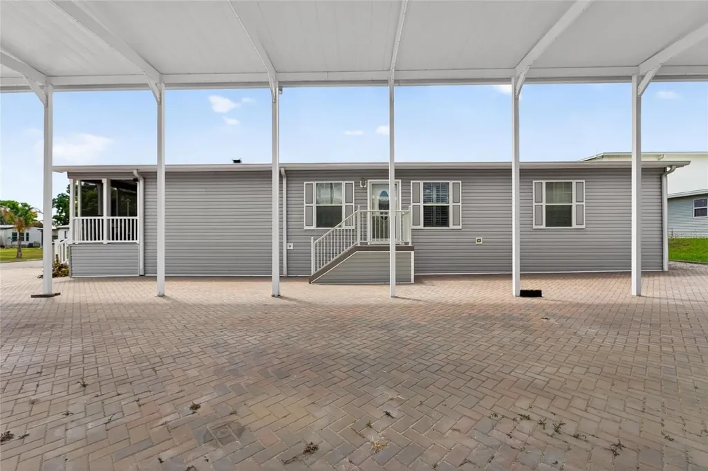 10039 Sterling Avenue Dade City FL 33525