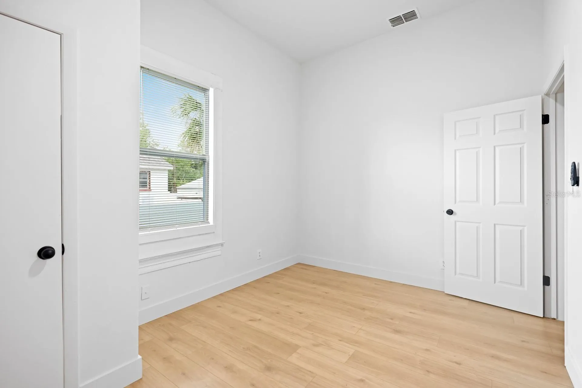 2006 E Columbus Drive Tampa FL 33605