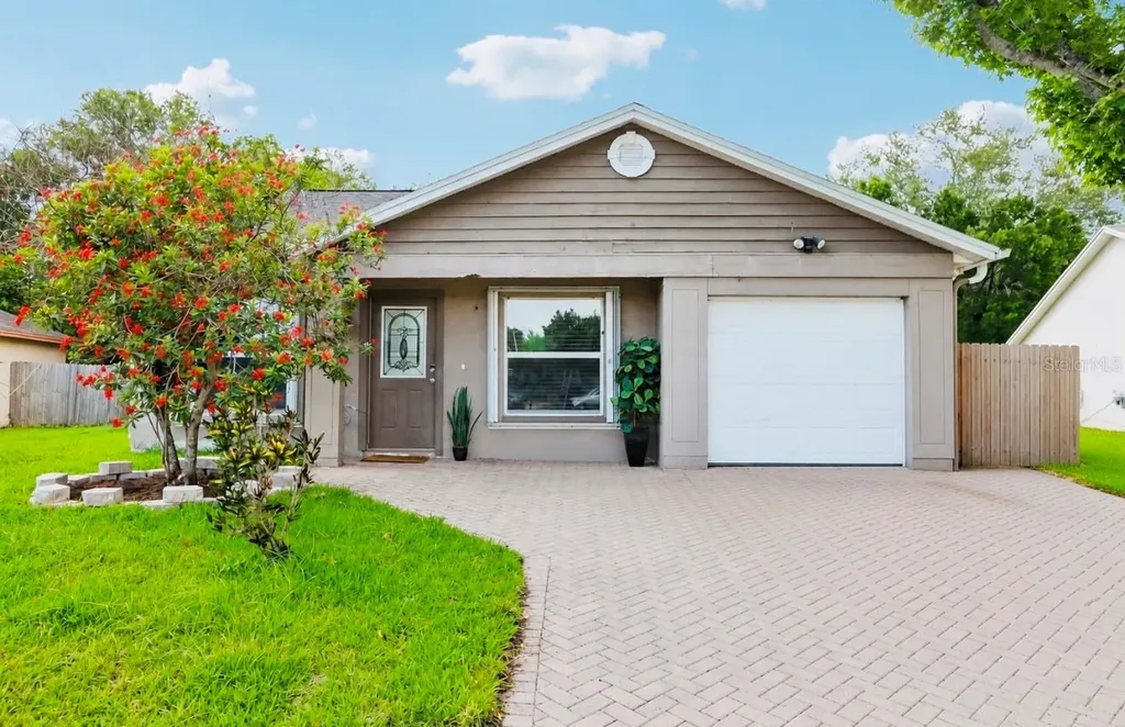 1525 Kestrel Way Brandon FL 33511