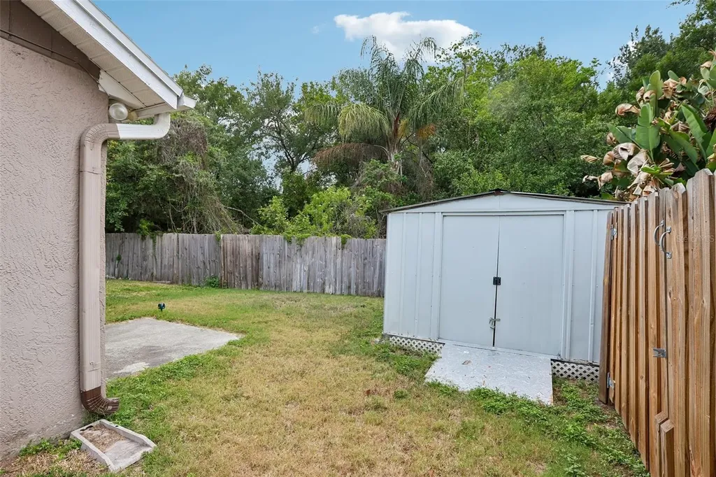 1525 Kestrel Way Brandon FL 33511