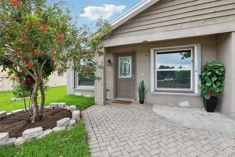 1525 Kestrel Way Brandon FL 33511