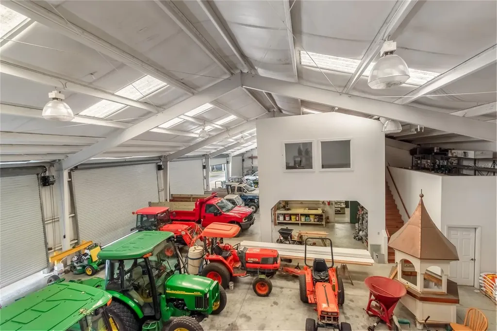 6157 W Highway 329 Reddick FL 32686