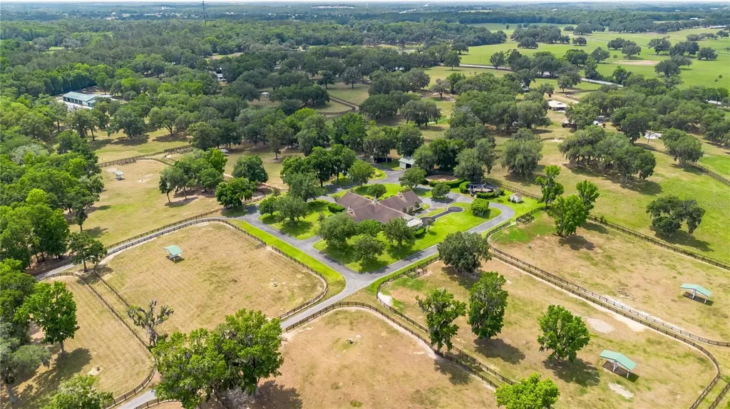 6157 W Highway 329 Reddick FL 32686