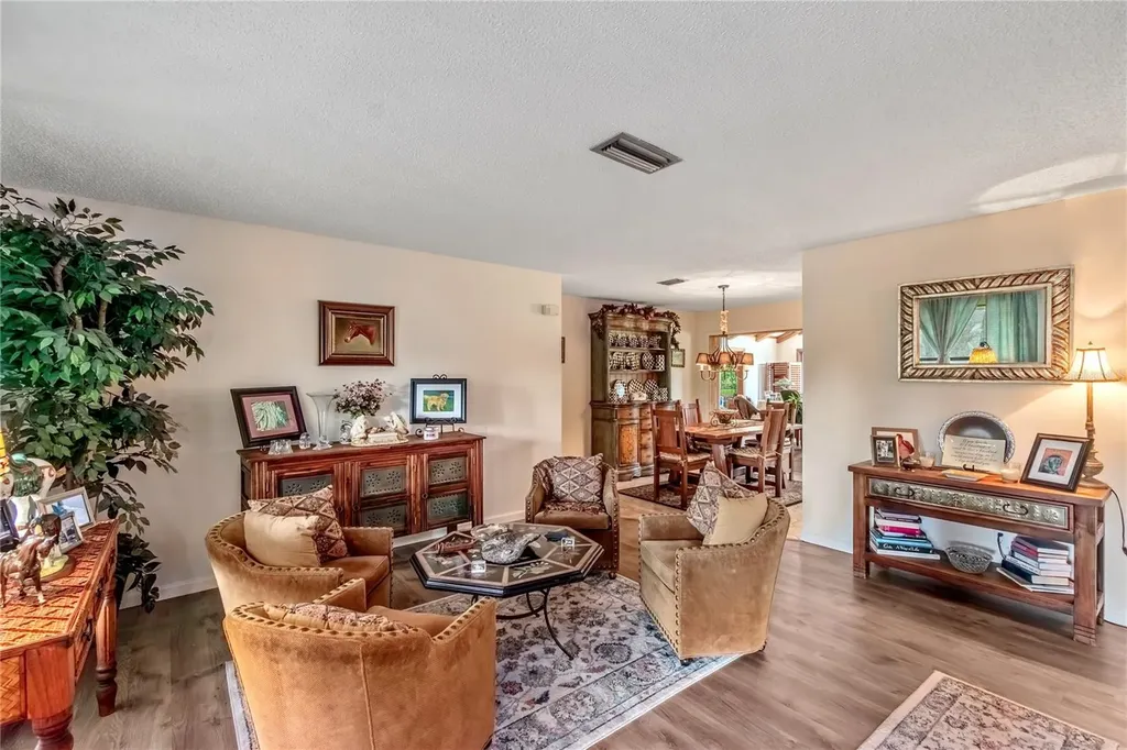 6157 W Highway 329 Reddick FL 32686