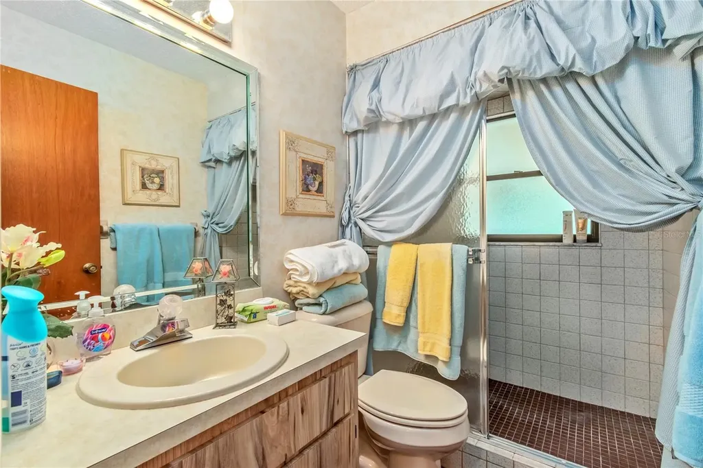 6157 W Highway 329 Reddick FL 32686
