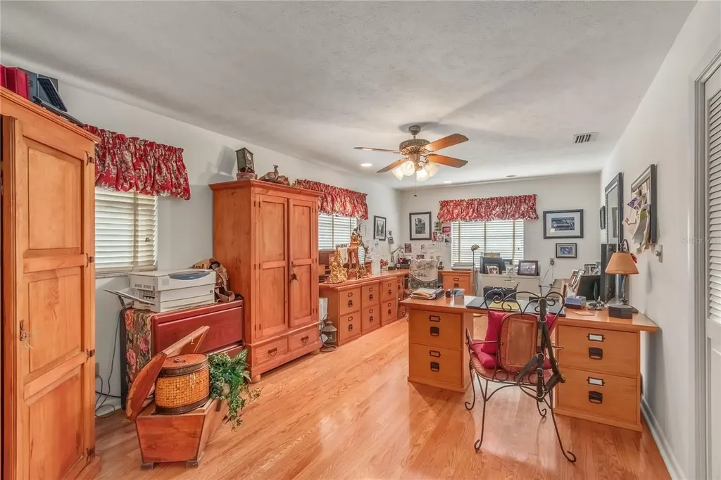 6157 W Highway 329 Reddick FL 32686
