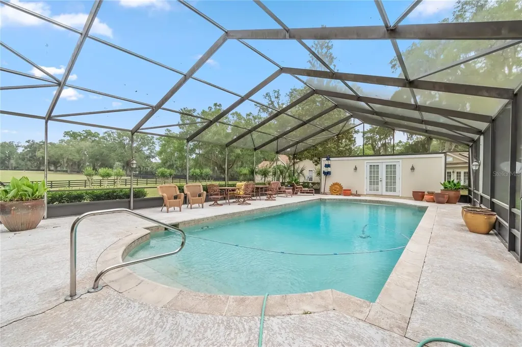 6157 W Highway 329 Reddick FL 32686