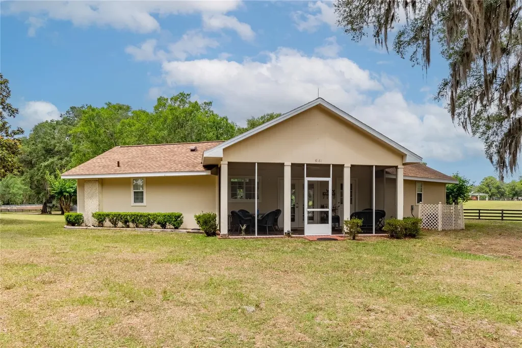 6157 W Highway 329 Reddick FL 32686