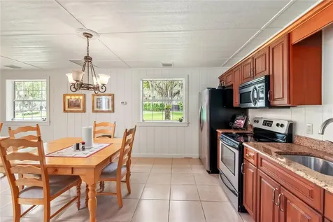 6157 W Highway 329 Reddick FL 32686