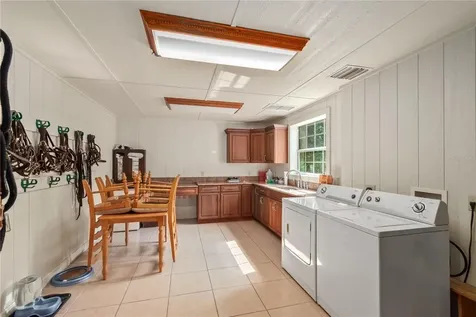 6157 W Highway 329 Reddick FL 32686