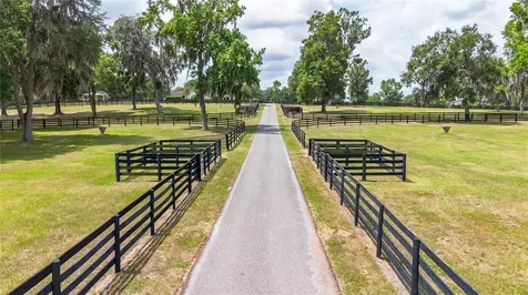 6157 W Highway 329 Reddick FL 32686