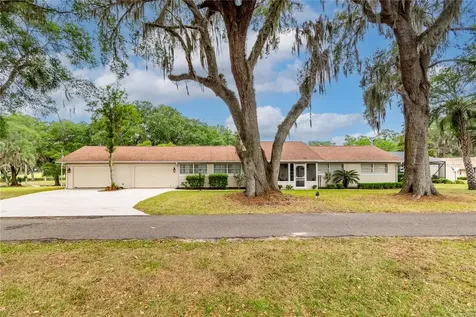 6157 W Highway 329 Reddick FL 32686