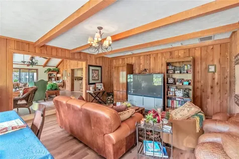 6157 W Highway 329 Reddick FL 32686