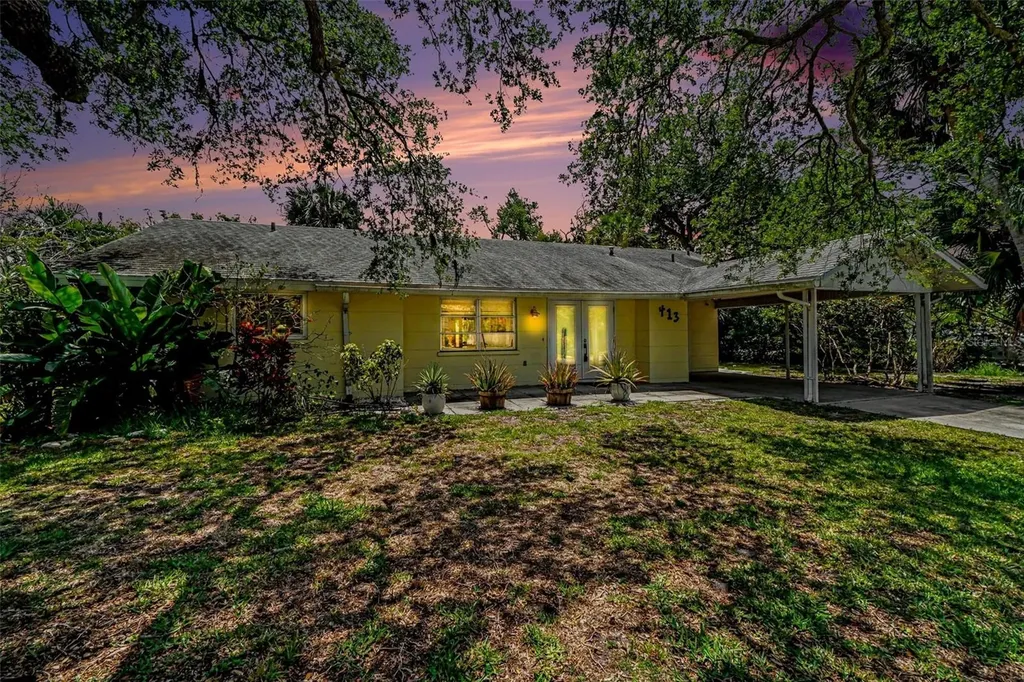 413 Pameto Road Nokomis FL 34275