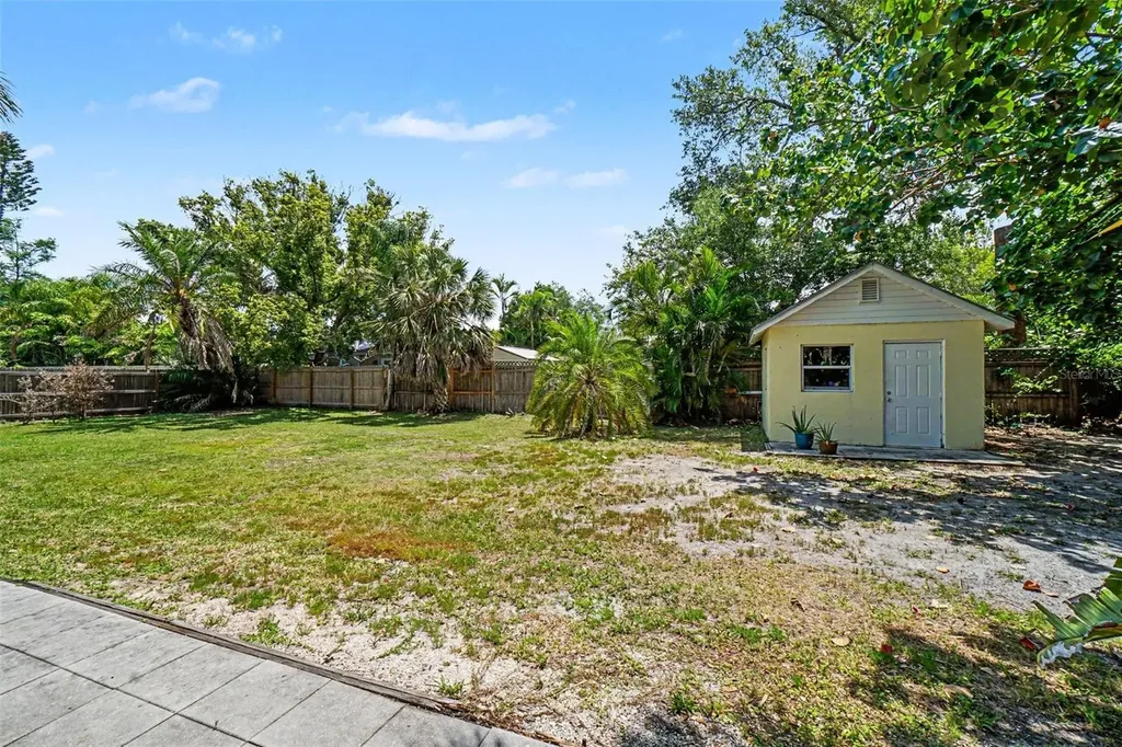 413 Pameto Road Nokomis FL 34275