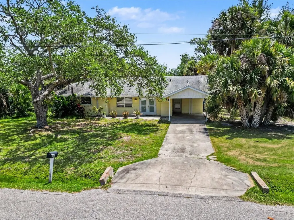 413 Pameto Road Nokomis FL 34275