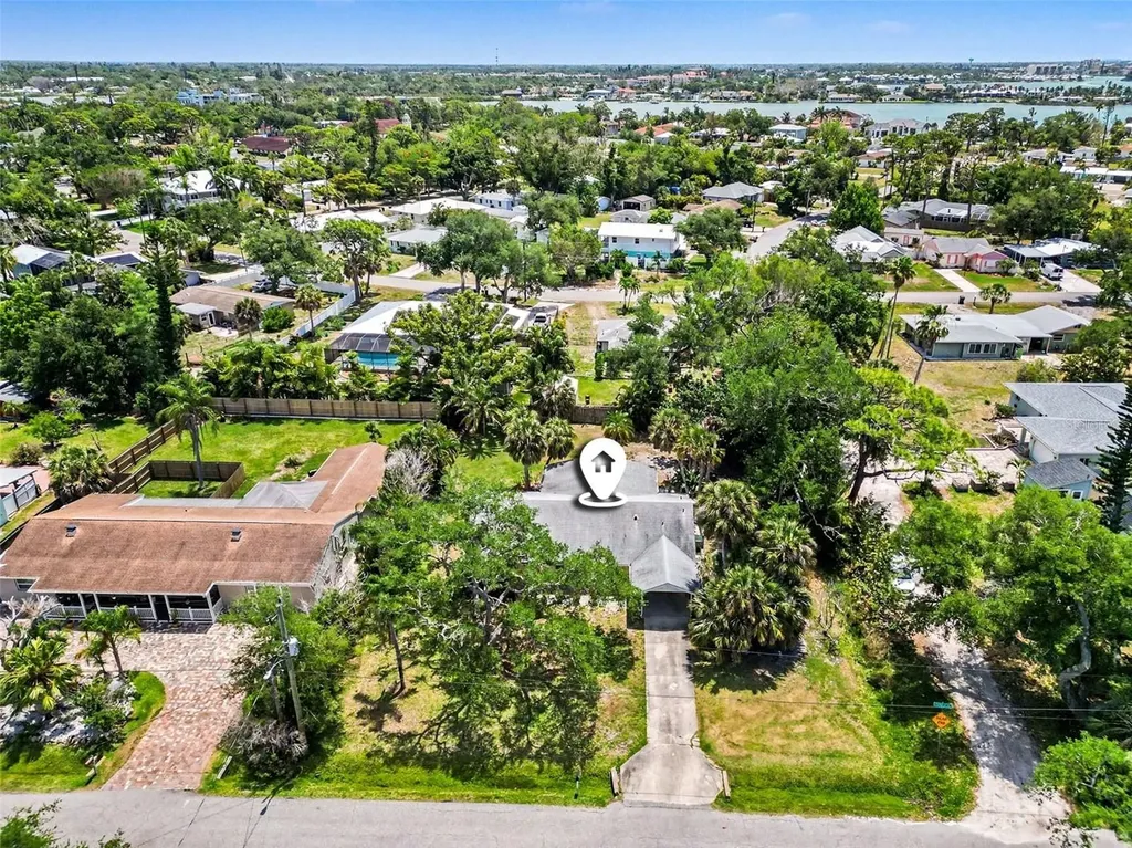 413 Pameto Road Nokomis FL 34275