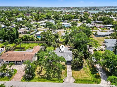 413 Pameto Road Nokomis FL 34275