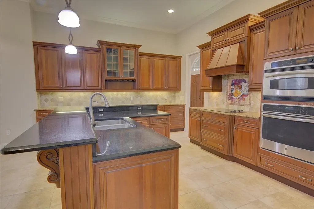 916 Mills Estate Place Chuluota FL 32766