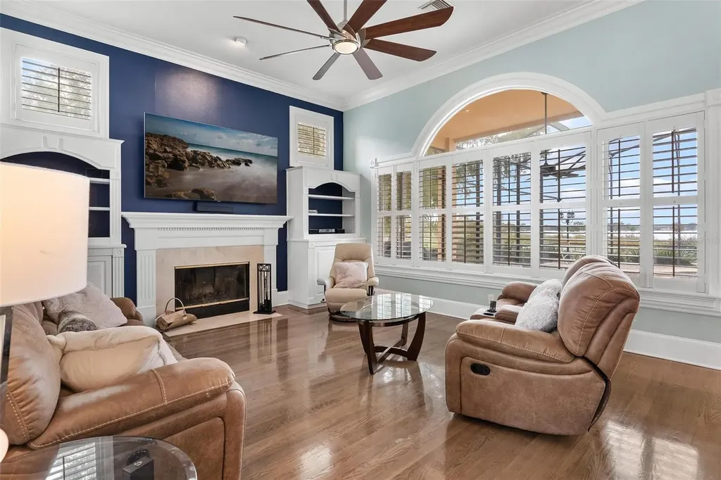 1641 Edgewater Drive Mount Dora FL 32757