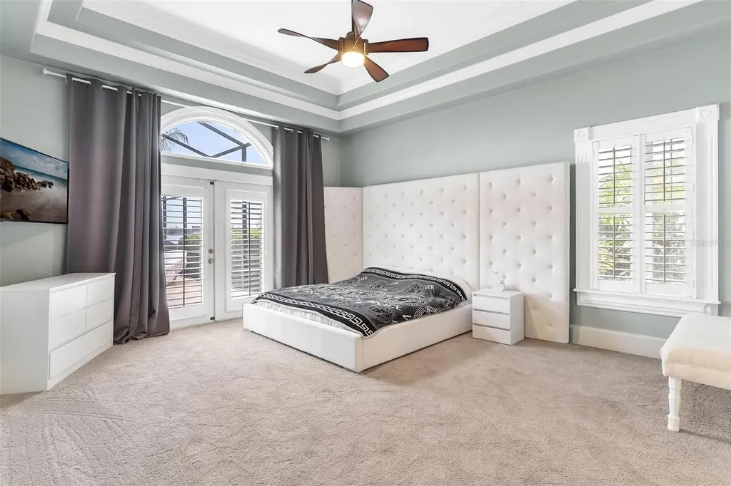 1641 Edgewater Drive Mount Dora FL 32757