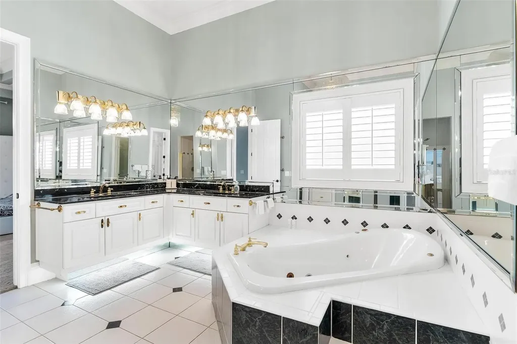 1641 Edgewater Drive Mount Dora FL 32757