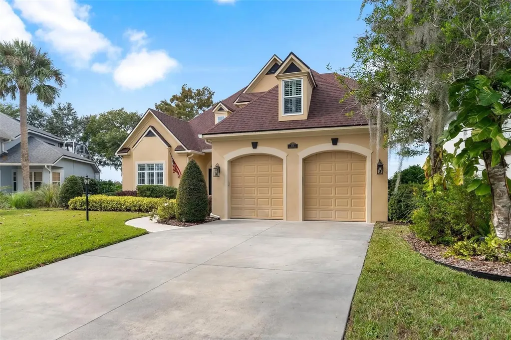 1641 Edgewater Drive Mount Dora FL 32757