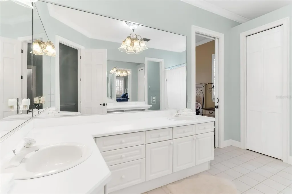 1641 Edgewater Drive Mount Dora FL 32757
