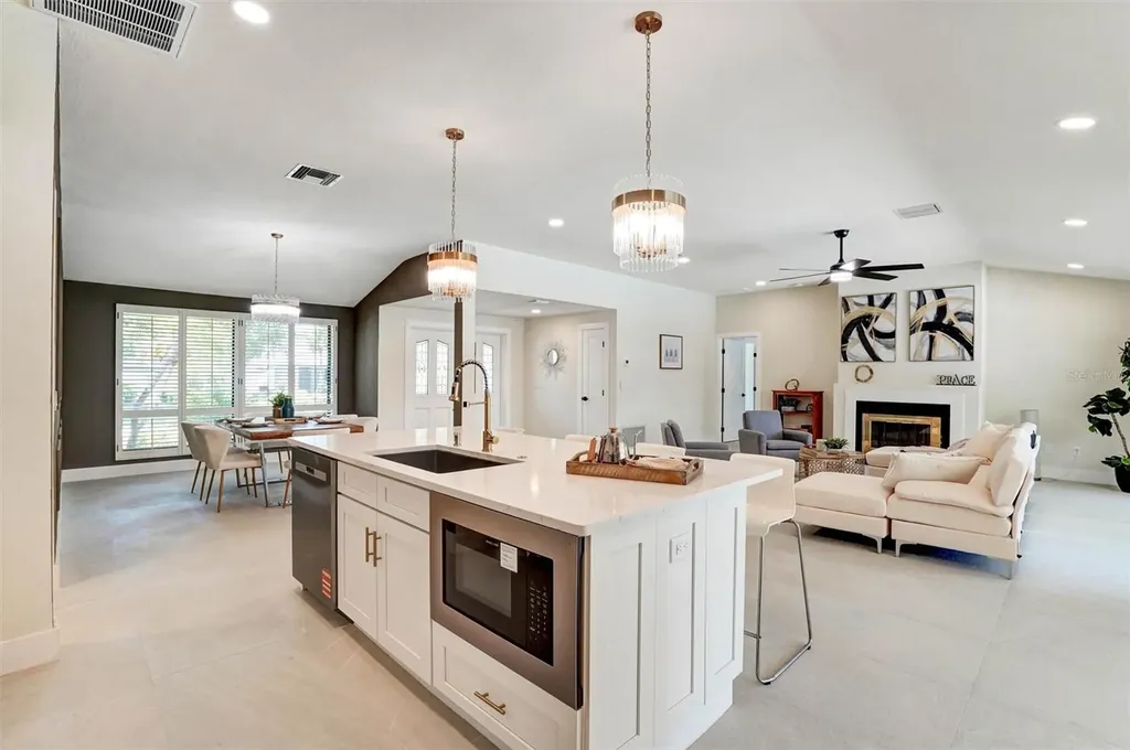 1627 Farrier Trail Clearwater FL 33765