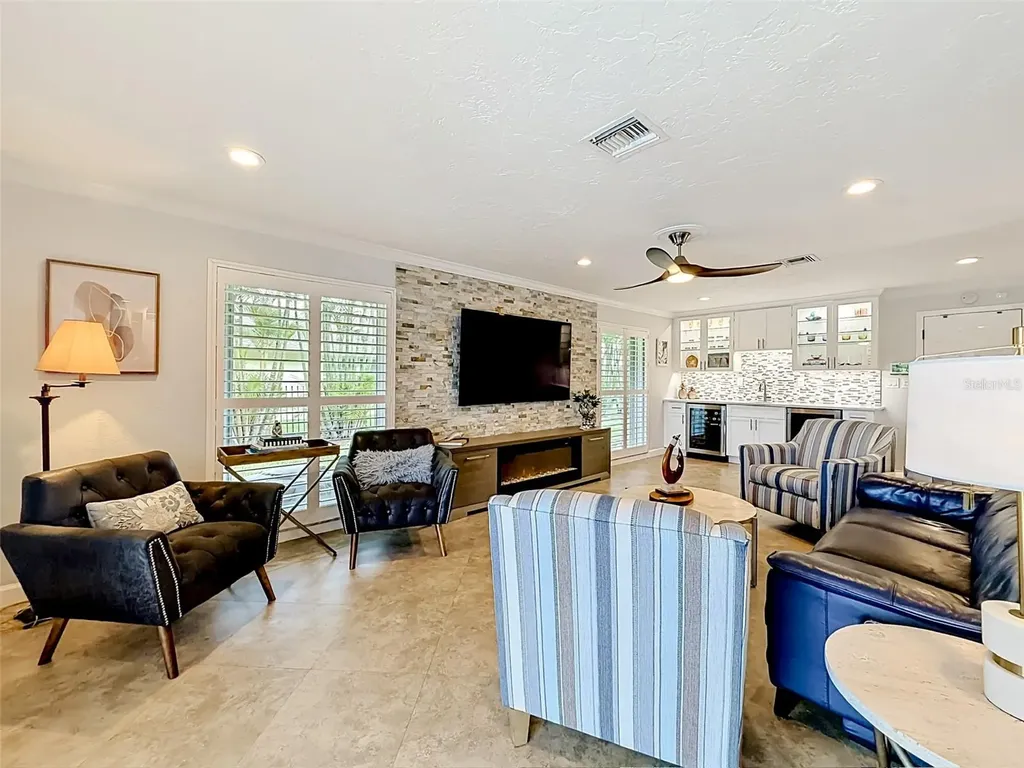 7861 Oliver Road Seminole FL 33777