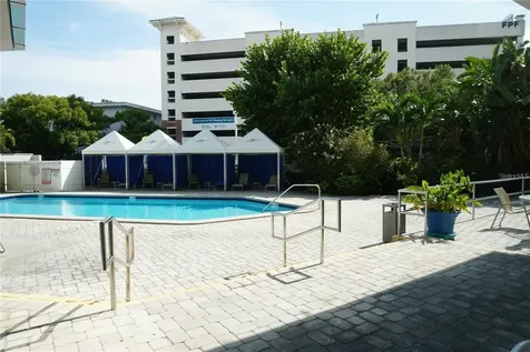 470 3rd Street S St Petersburg FL 33701
