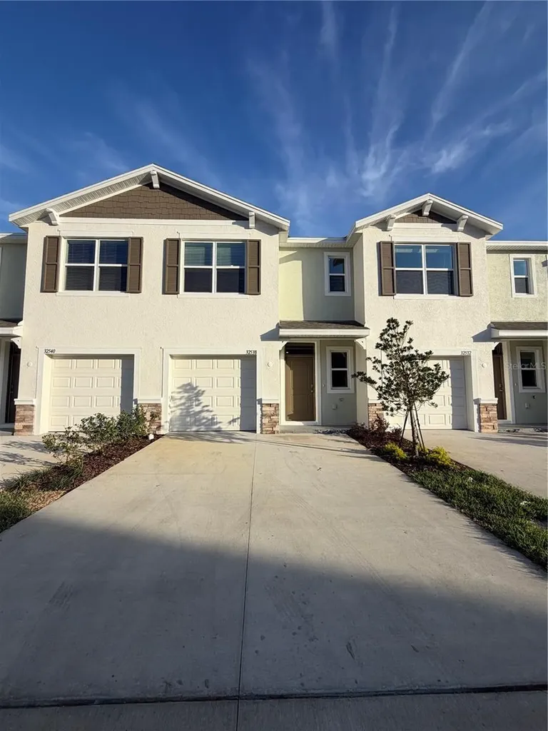 32538 Midsummer Night Lane Wesley Chapel FL 33543