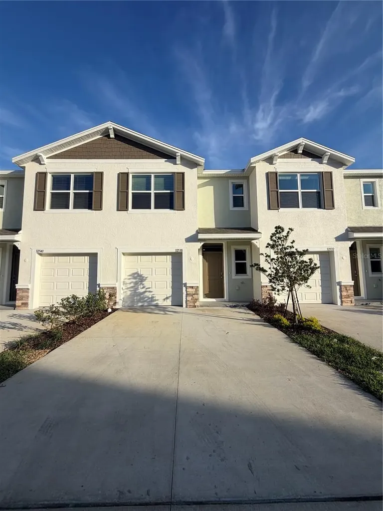 32538 Midsummer Night Lane Wesley Chapel FL 33543