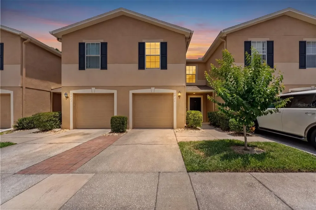 8421 Edgewater Place Boulevard Tampa FL 33615