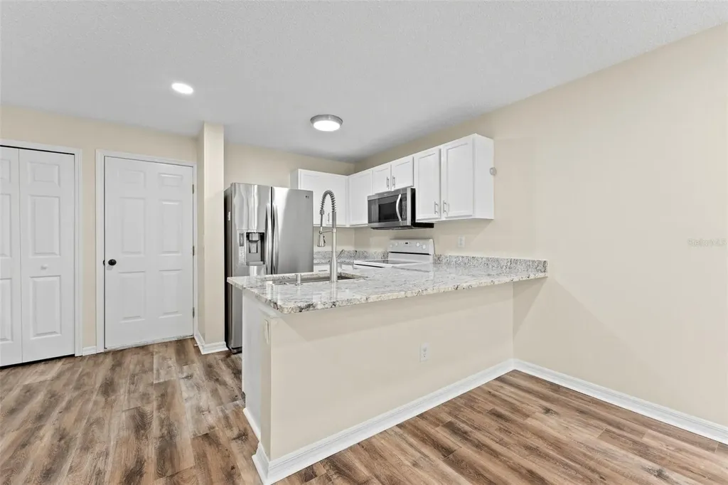 8421 Edgewater Place Boulevard Tampa FL 33615