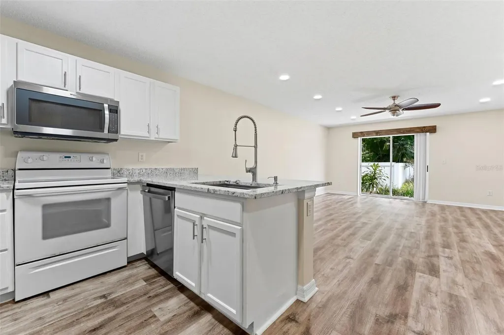 8421 Edgewater Place Boulevard Tampa FL 33615