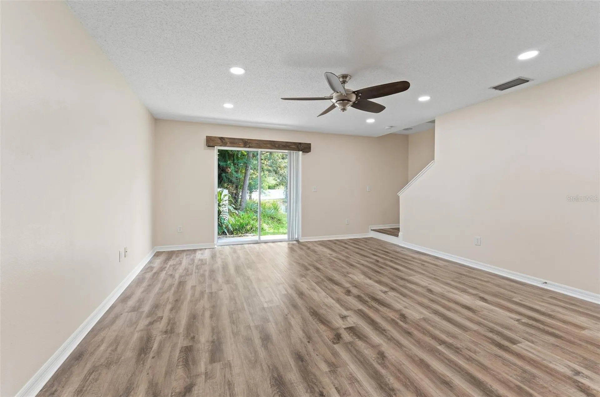 8421 Edgewater Place Boulevard Tampa FL 33615