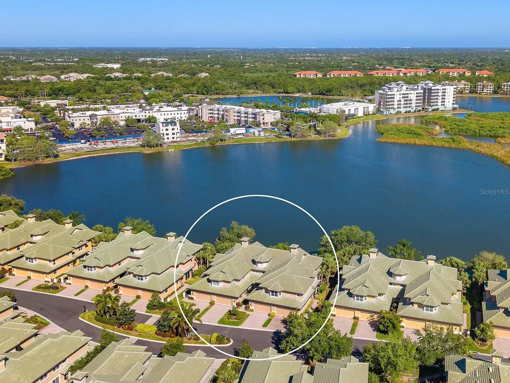6427 Moorings Point Circle Lakewood Ranch FL 34202